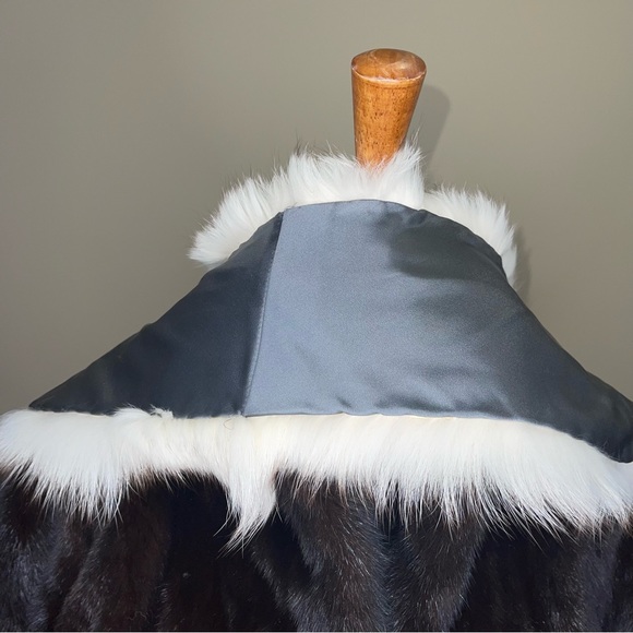 Flemington Furs Real Fur Stole - Picture 6 of 7